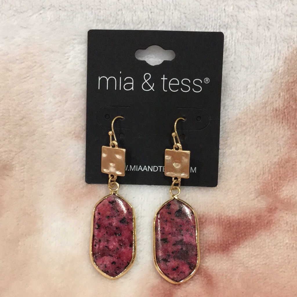 Mia & Tess Ruby Toned Quarts Drop Earrings Nwt